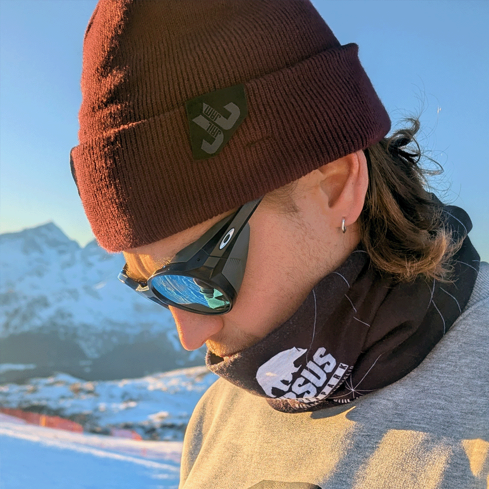 UrsusSnowparkMerchandise_beanie_neckwarmer